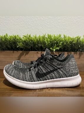 Nike Free RN Flyknit Gray Black Oreo Running 834362-100 Sneakers Shoes-Womens 6